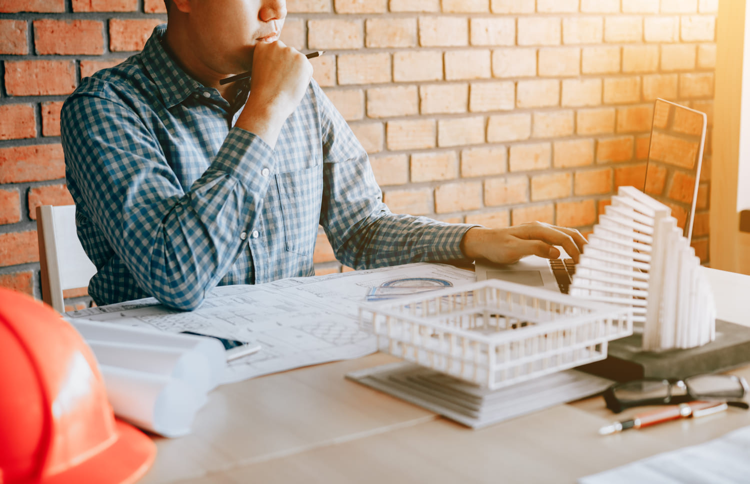 Bureau d’études structure ou architecte : quelles différences et qui consulter ?